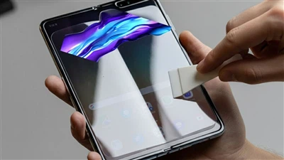 Hvorfor tradisjonelle skjermbeskyttere feiler på sammenleggbare (og hvordan v...